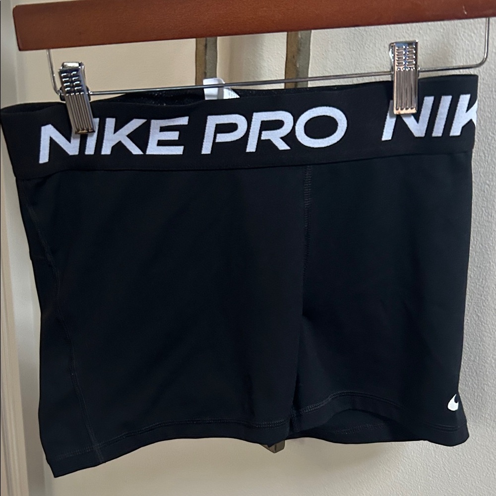 Nike Pro Women's Black Bike Shorts